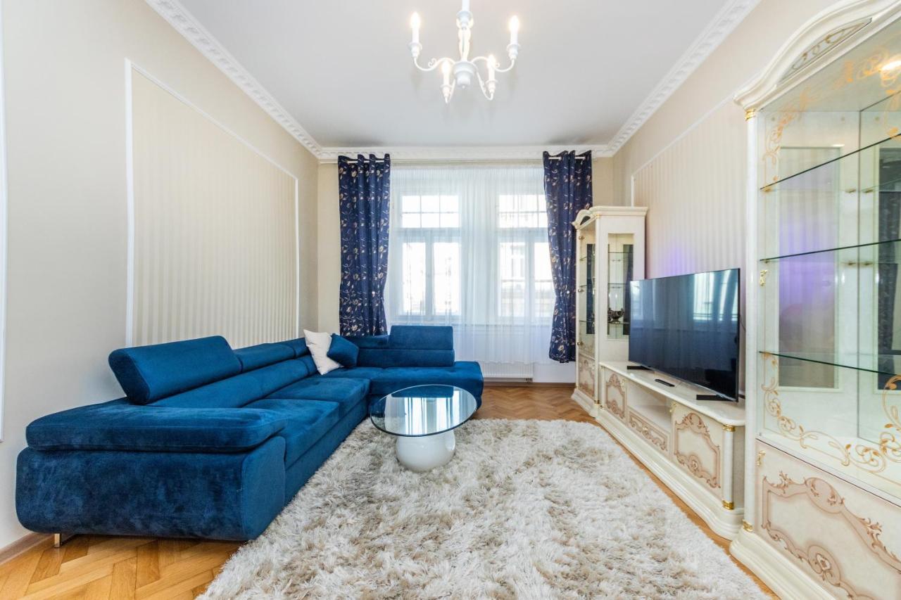 Prostorny Tripokojovy Apartman U Nabrezi Vltavy Apartment Prag
